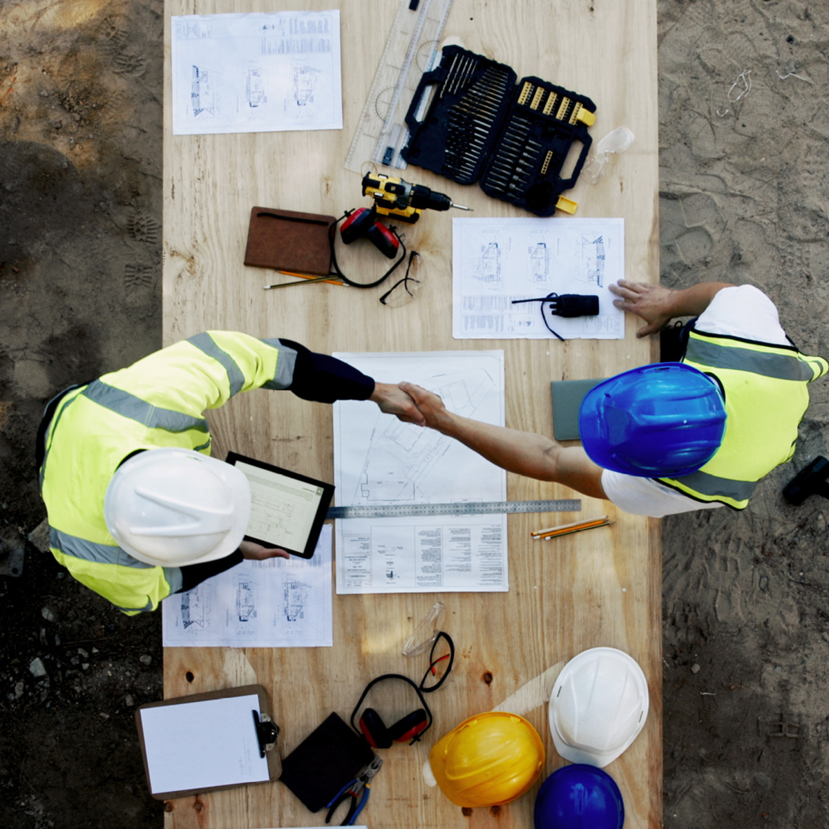 get_sub_field('photo_s')['alt']